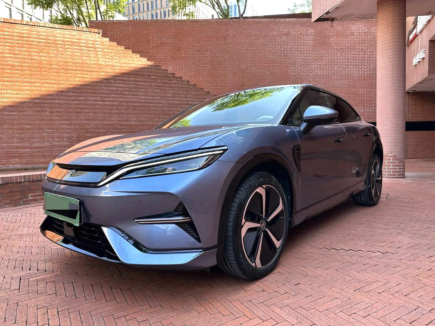BYD Song L EV