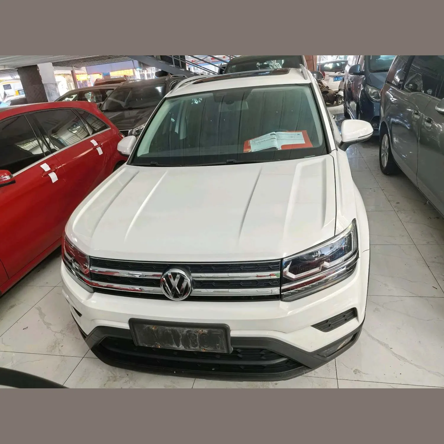 Volkswagen Tharu